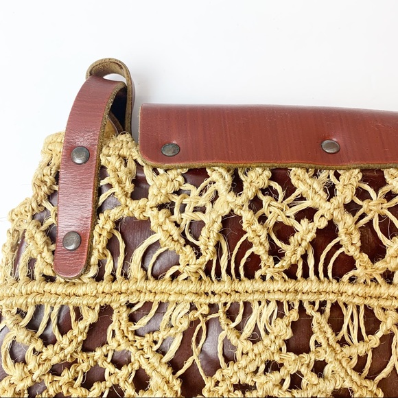 Vintage | 70's Boho Macrame Leather Bag - Picture 6 of 9